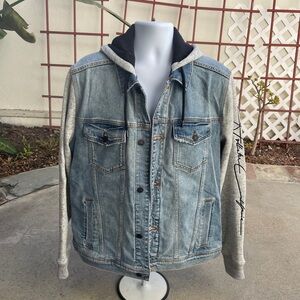 Hollister Jean Jacket XL Brand New Tag still in place